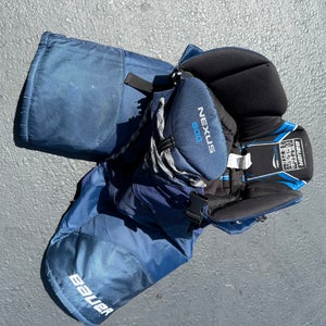 Senior XL Bauer Nexus 800 Hockey Pants (Used)