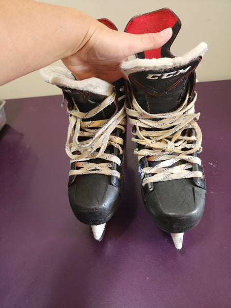 CCM JetSpeed Hockey Skates Regular Width Size 5 (Used)