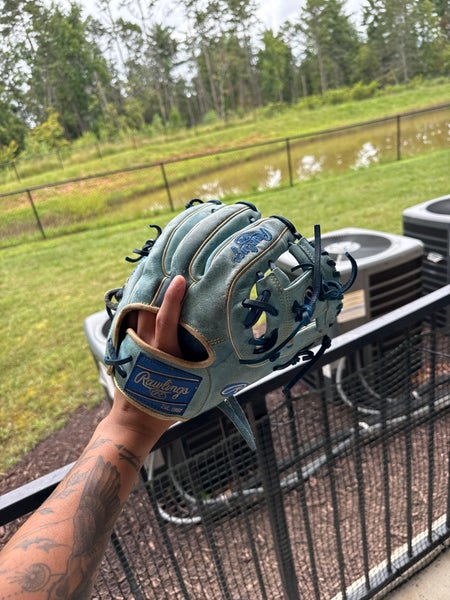 Rawlings Infield RH Heart of the Hide Baseball Glove 11.5" (Used)