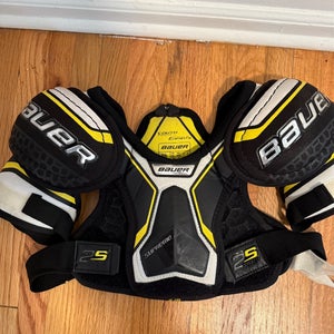 Small Youth Bauer Supreme 2S Pro Shoulder Pads (Used)