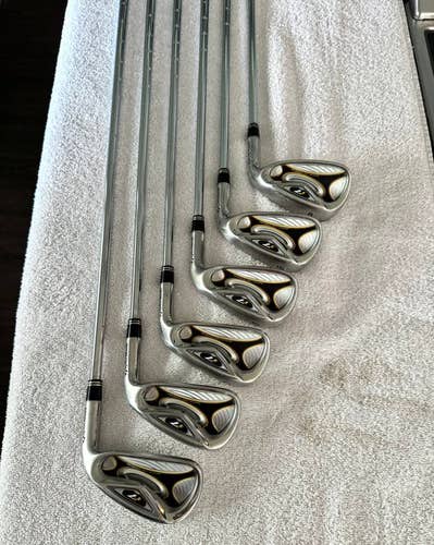 Men's TaylorMade R7 Right Handed Clubs (Full Set) Regular Flex 6 Pieces (Used)