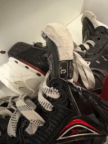 Bauer Vapor 3X Hockey Skates Regular Width Size 3 (Used)