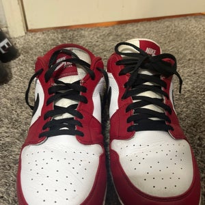 Red Men's Size M 12.0 (W 13.0) Adult Nike Low Top Air Jordan Molded Cleats (Used)