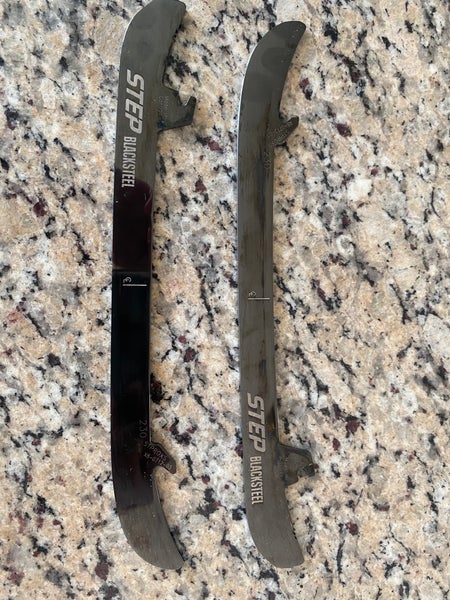 CCM Black Step Steel 230 mm (Used)