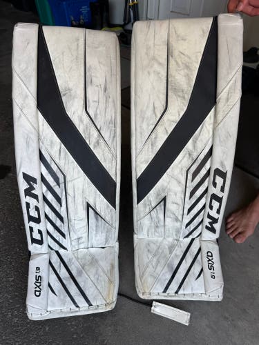 32" CCM Axis 1.9 Goalie Leg Pads (Used)