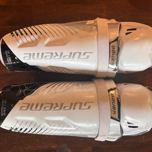 Intermediate Bauer Supreme Ignite 13" Shin Pads (Used)