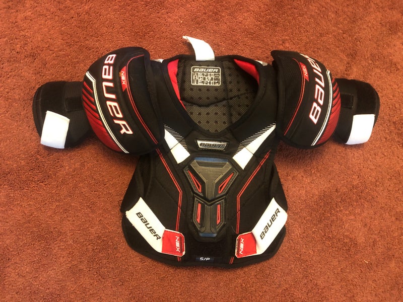 Small Junior Bauer NSX Shoulder Pads (Used)
