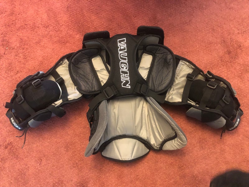 Small / Medium 2020 Vaughn Velocity V9 Goalie Chest Protector (Used)