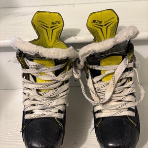 Bauer Supreme S29 Hockey Skates Regular Width Size 3 (Used)