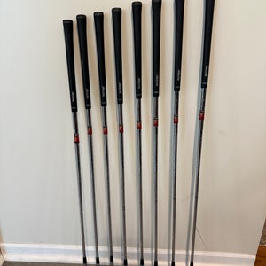 Men's Mizuno MX 25 Right Handed Iron Set Regular Flex (8 Clubs) #4 - #9, PW, GW Steel Shaft (Used)