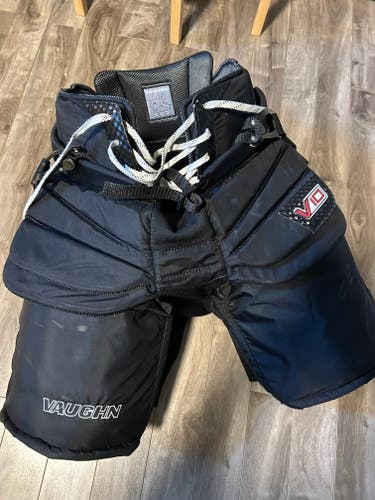 Senior Medium Vaughn Velocity V10 Pro Carbon Hockey Goalie Pants (Used)