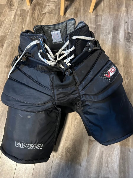 Senior Medium Vaughn Velocity V10 Pro Carbon Hockey Goalie Pants (Used)