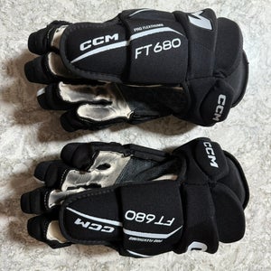 CCM JetSpeed FT680 Gloves 14"  (Used)