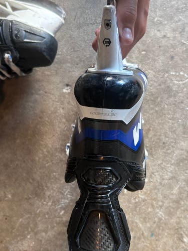 CCM JetSpeed Hockey Skates 6 (Used)
