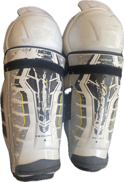 Senior CCM Tacks 4052 14" Shin Pads (Used)