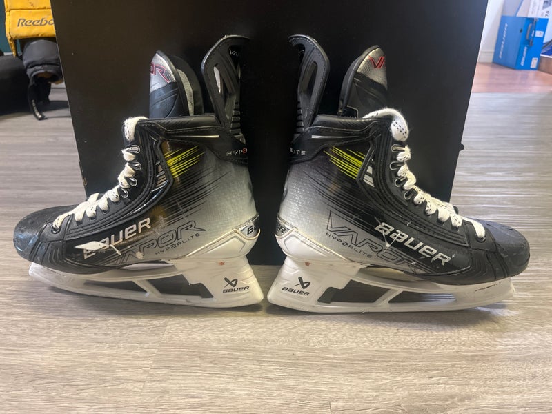 Bauer Vapor Hyperlite 2 Hockey Skates Extra Wide Width   7 (Used)