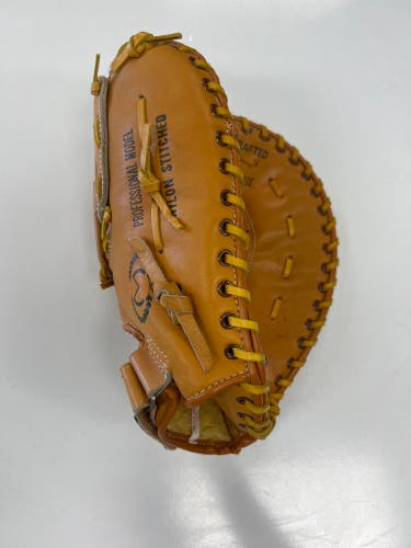 RH Baseball Glove 13" (Used)