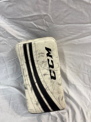 CCM Extreme Flex 400 Blocker Intermediate