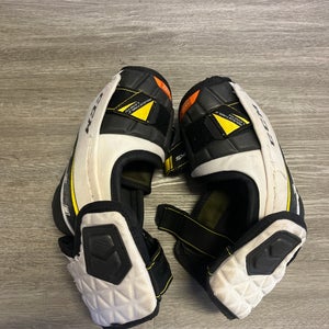Medium Senior CCM Tacks Pro Elbow Pads Pro Stock (Used)