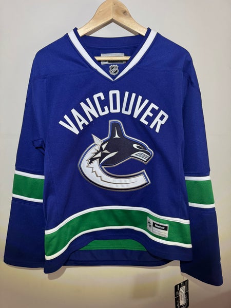 2008–15 Vancouver Canucks Kevin Bieksa #3 Reebok Premier Women’s Home Jersey – Blue – W Large, NWT