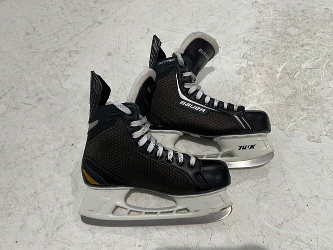 Bauer Supreme One.4 Hockey Skates Regular Width 8 (Used)