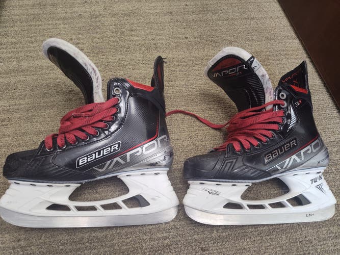 2023 Bauer Vapor 3X Hockey Skates Regular Width