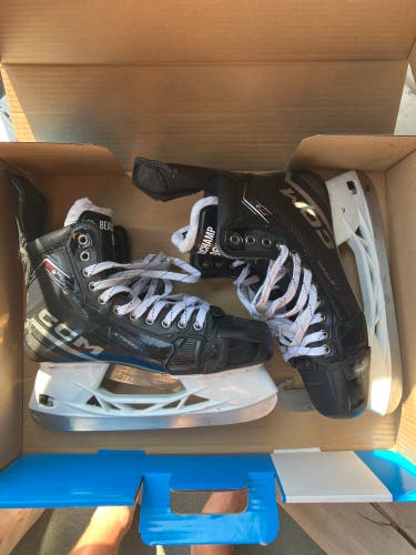 CCM Hockey Skates Pro Stock 9.5 (Used)