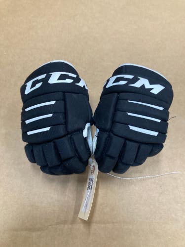 Black Youth CCM Tacks 4R2 Gloves 9" (Used)