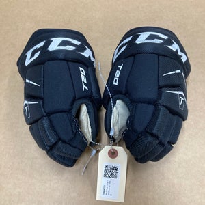 Black Youth CCM T20 Gloves 10" (Used)