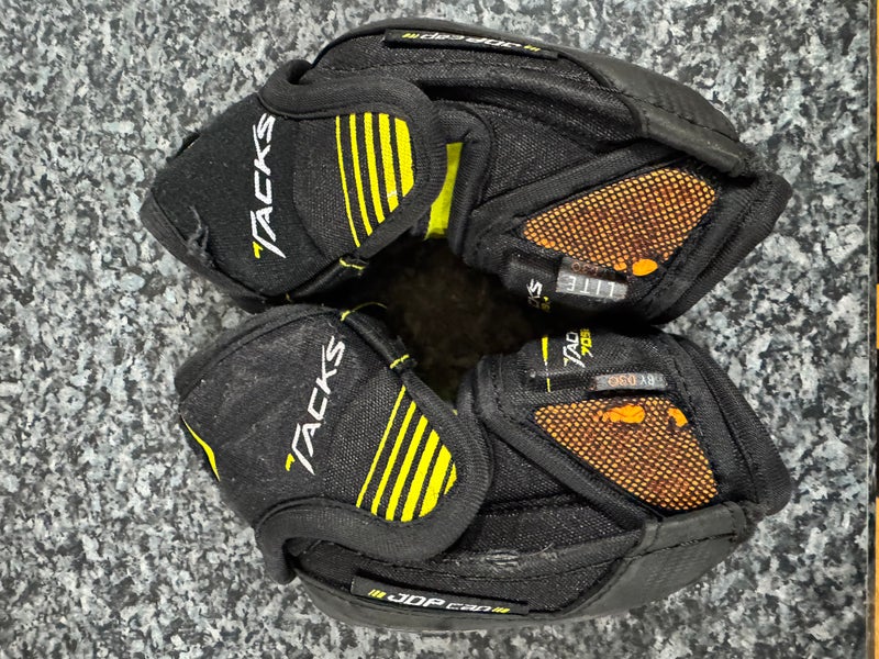 CCM Tacks 9080 Junior Small