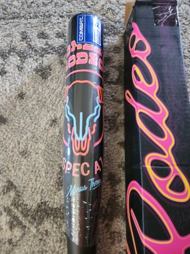 Combat MFG Spec A1 Alloy BBCOR Certified Bat 29 oz 32" (New)