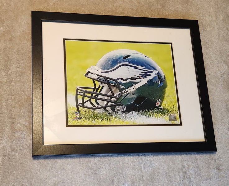 Framed/matted Philadelphia Eagles helmet photo