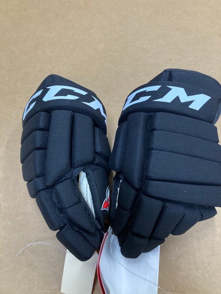 Black Junior CCM Gloves 12" (Used)