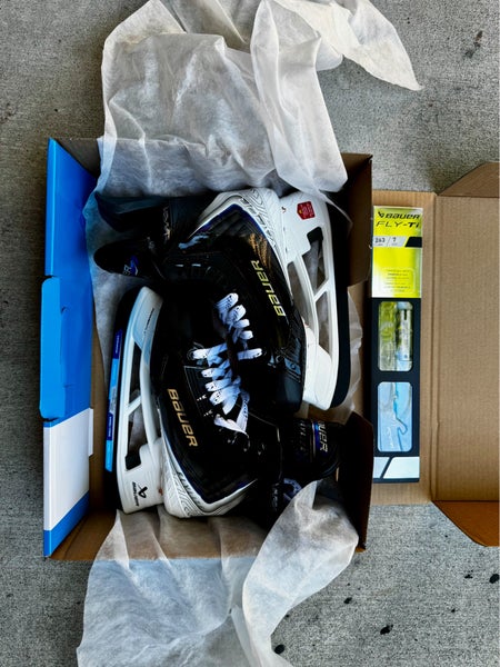 2025 Bauer Vapor Flylite Hockey Skates 7.5 Fit 1 (New)