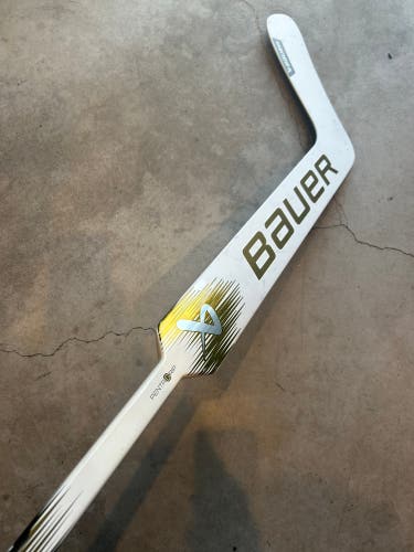 Senior Bauer Hyperlite 2 Regular Goalie Stick 24" Paddle Pro Stock (Used)