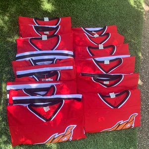 Red Adult Unisex XXL Athletic Knit Jersey (Used)