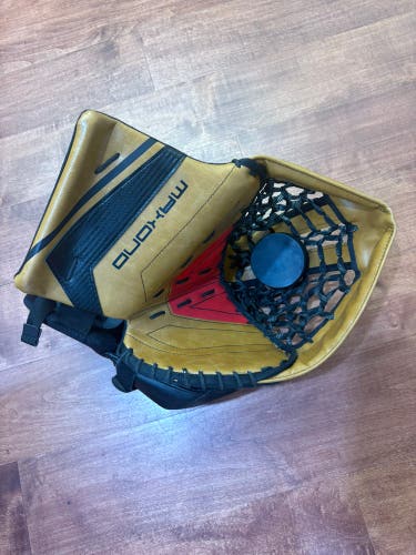 Maxond Heretic Hockey Regular Goalie Glove (Used) - Rare!