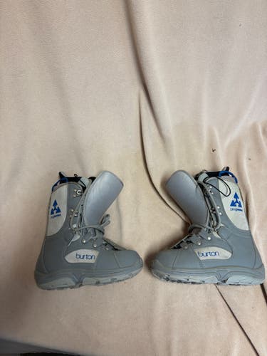 Unisex Size M 4.0 (W 5.0) Burton Progression Snowboard Boots All Mountain (Used)