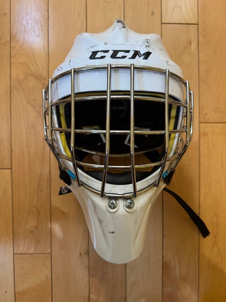 Junior CCM Axis 1.5 Goalie Mask  (Used)