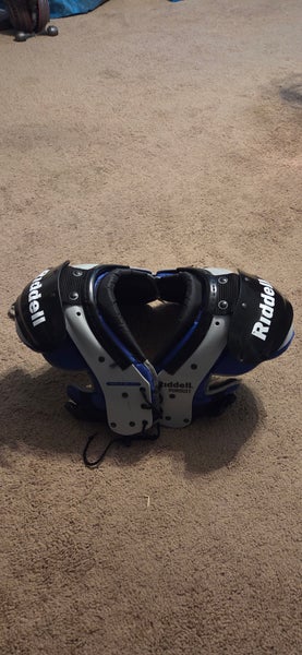 Medium Youth Riddell Pursuit Shoulder Pads (Used)