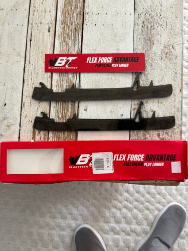 Bladetech TRUE Shift Attack Black Diamond DLC Steel Goalie Runners - Junior 58257-21 | 3.0