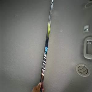 Senior Bauer Hyperlite 2 Right Handed Hockey Stick P90  (New)