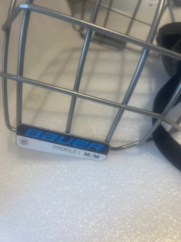Bauer hockey helmet cage