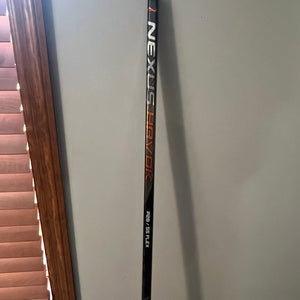 Intermediate Bauer Nexus Havok Right Handed Hockey Stick P28 (Used)