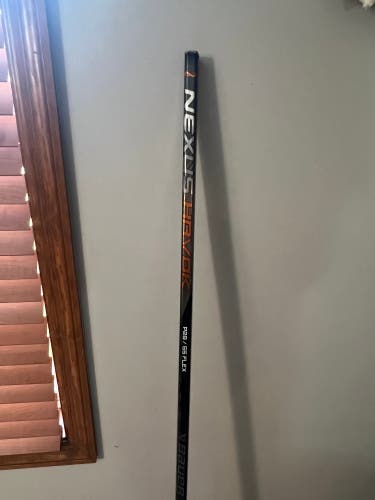 Intermediate Bauer Nexus Havok Right Handed Hockey Stick P28 (Used)