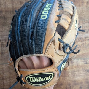 Wilson A2000 1784 12"
