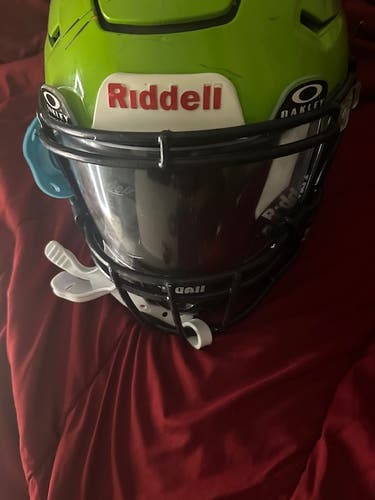 Extra Large Adult Riddell SpeedFlex Helmet (Used)