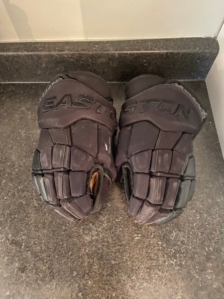 Easton Synergy 80 Blackout Gloves - Size 11"