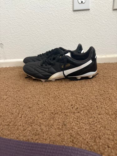 Men's Size M 8.5 (W 9.5) Puma King Cleats (Used)