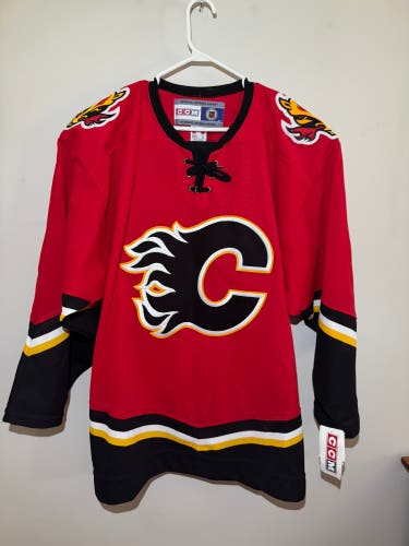 Vintage 2003-2006 CCM Calgary Flames Home Jersey – XL – NWT